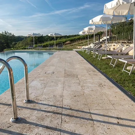 Chianti Design Infinity Pool Shared Nocleg ze śniadaniem