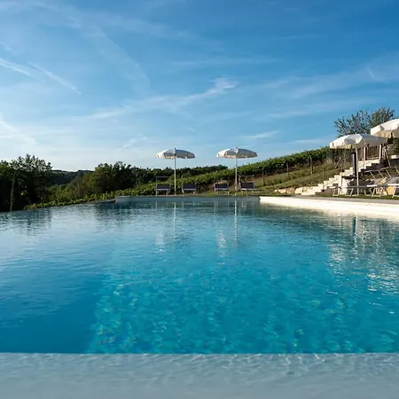 Chianti Design Infinity Pool Shared Nocleg ze śniadaniem