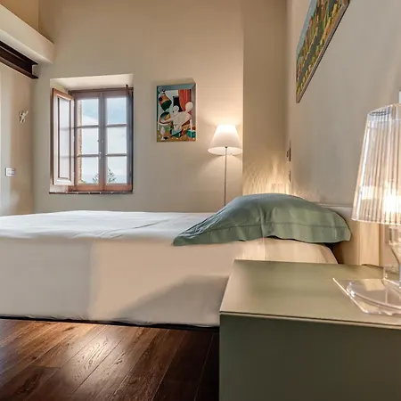 Chianti Design Infinity Pool Shared Bed & Breakfast 3*