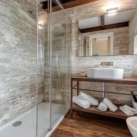 Chianti Design Infinity Pool Shared 3* Pianella (Siena)
