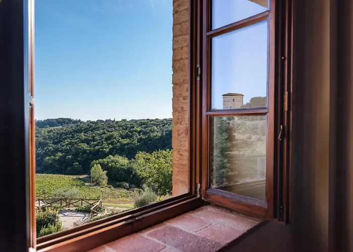 Chianti Design Infinity Pool Shared