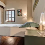 Chianti Design Infinity Pool Shared Bed & Breakfast 3*