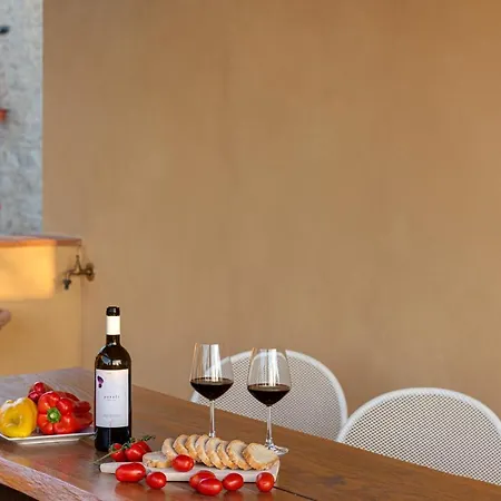 Chianti Design Infinity Pool Shared 3*