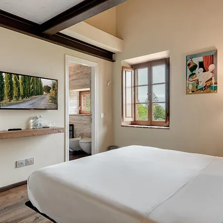 Chianti Design Infinity Pool Shared Bed & Breakfast 3*