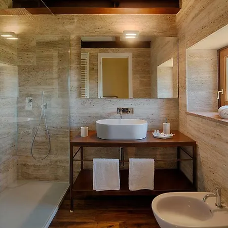 Bed & Breakfast Chianti Design Infinity Pool Shared 3*